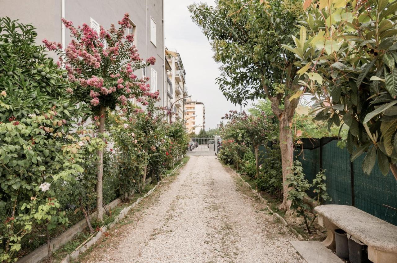 Apartamento Casa Patrizi San Benedetto del Tronto Exterior foto