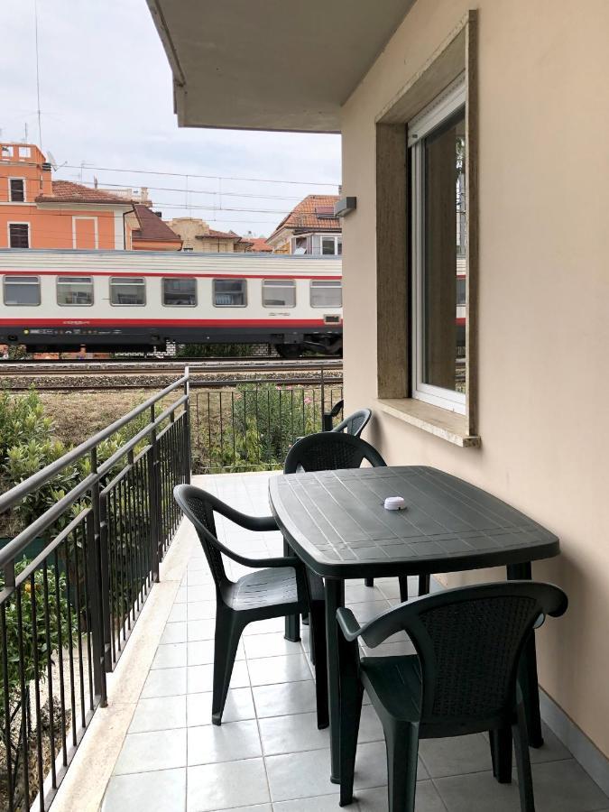 Apartamento Casa Patrizi San Benedetto del Tronto Exterior foto