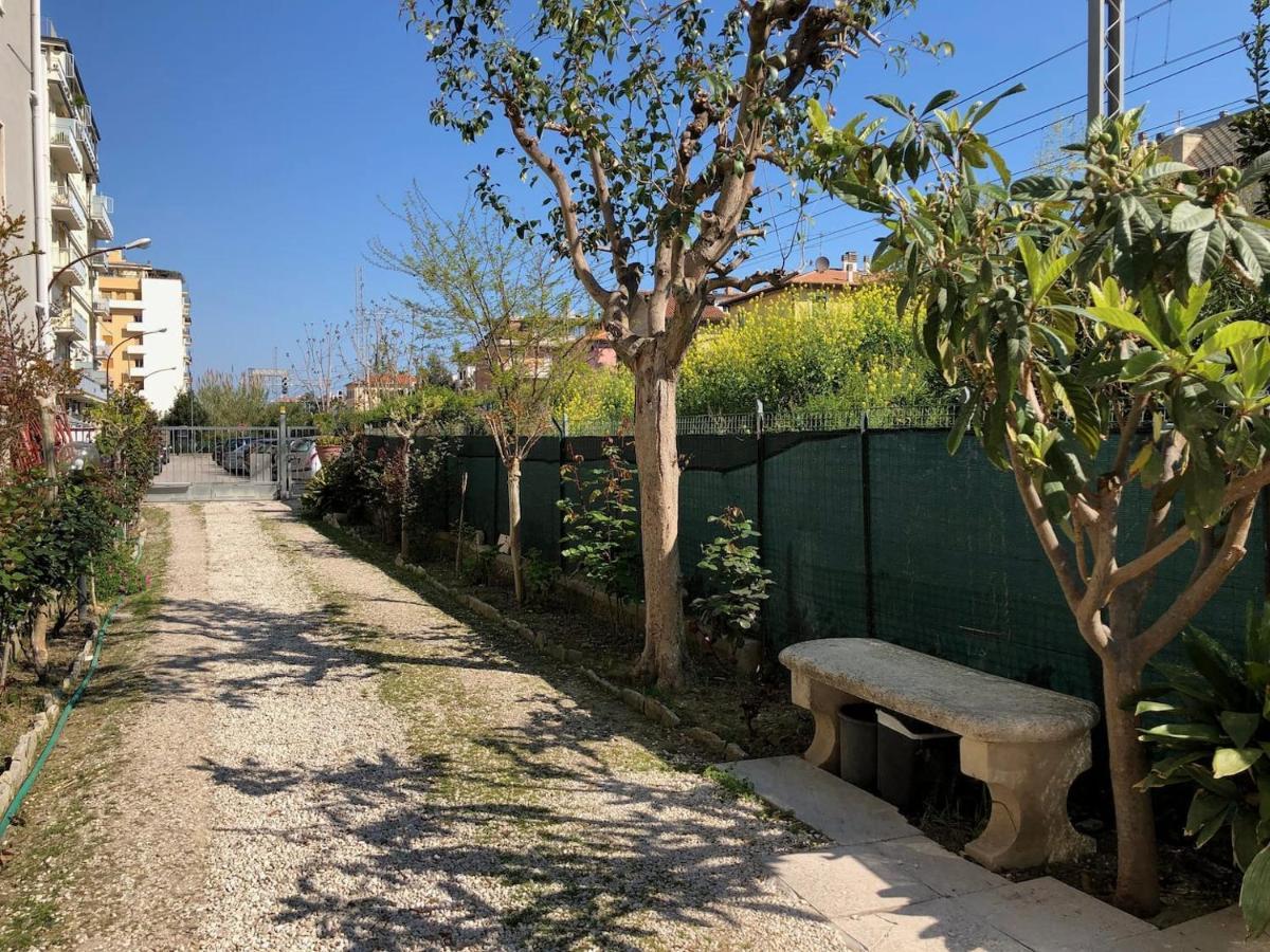 Apartamento Casa Patrizi San Benedetto del Tronto Exterior foto